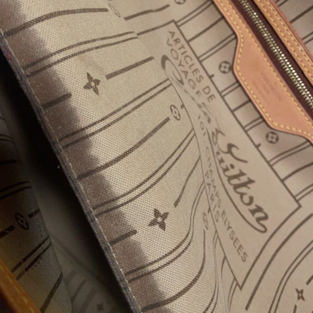 Louis Vuitton Neverfull GM Monogram Bag - Picture 3 of 13